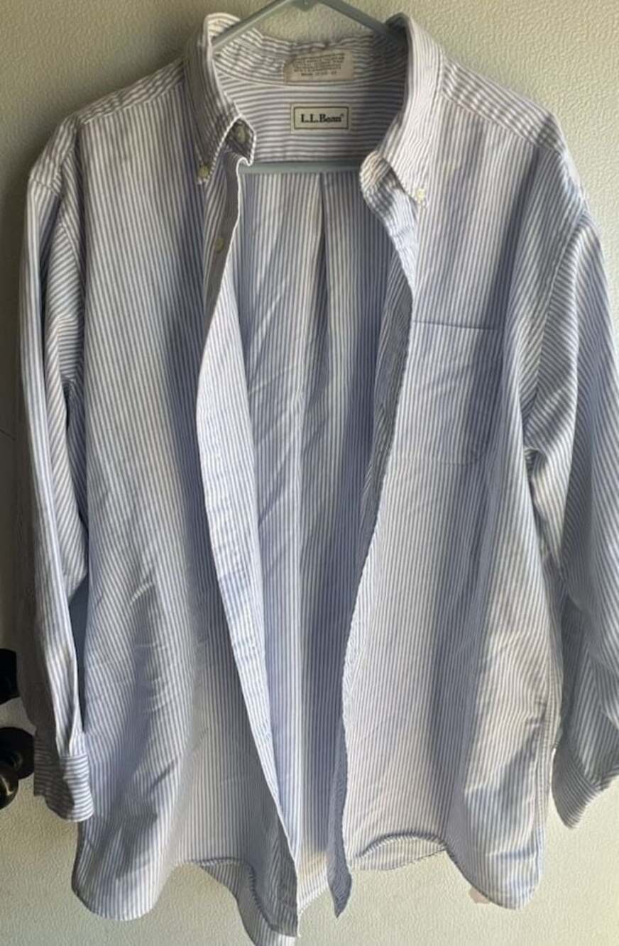 L.L.Bean Men's Blue & White Striped Long Sleeve Button-Down Oxford 17 1/2 - 33